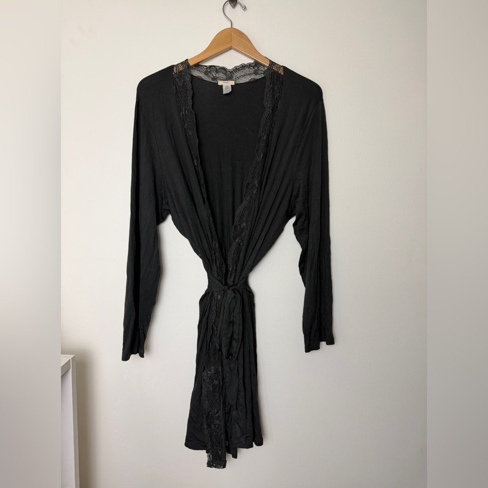 Eberjey Dark Grey Lace-Trim Wrap Robe